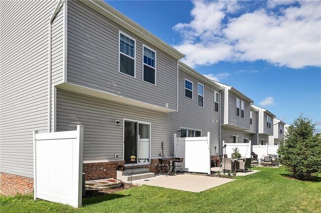 Building Photo - 243 Faulk Dr