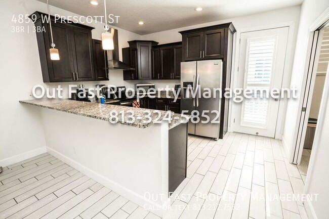 Building Photo - 4859 W Prescott St