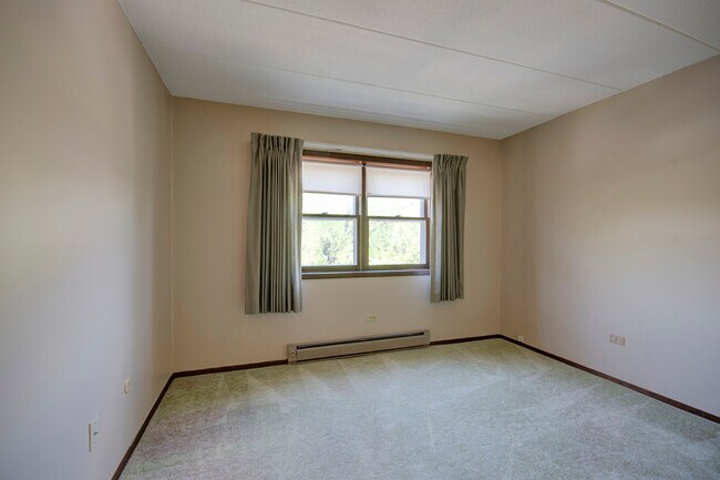 Building Photo - 1608 Richmond Cir