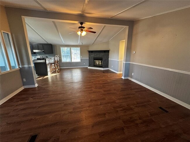 Building Photo - 2484 Gator Ln