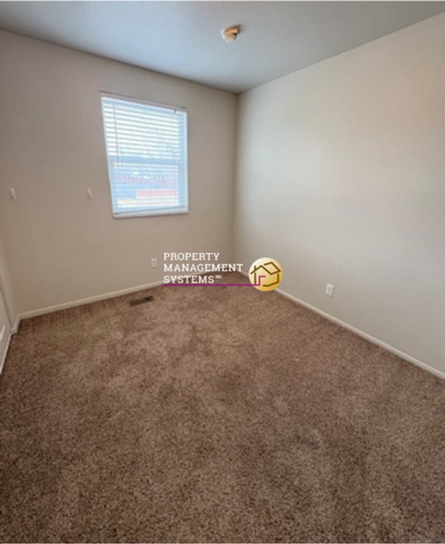 Building Photo - 4 Bedroom Home in Taylorsville!