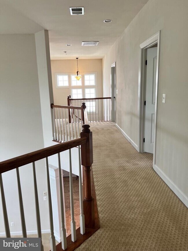 Building Photo - 44377 Stone Roses Cir