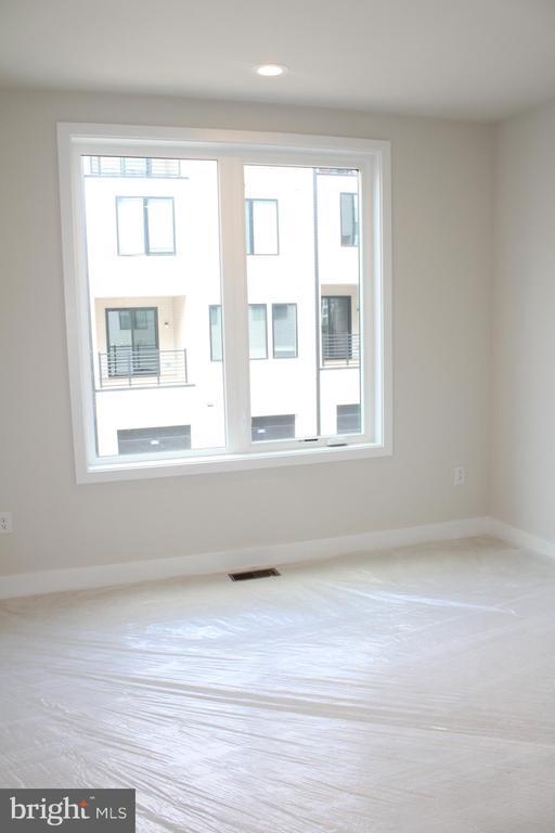 Building Photo - 205 Manion Aly