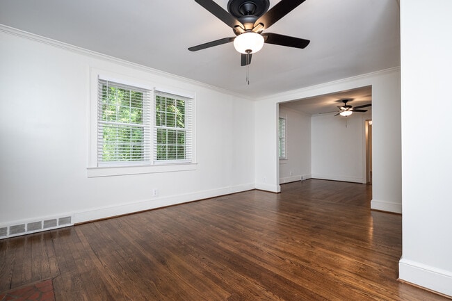 Building Photo - 114 Newman St