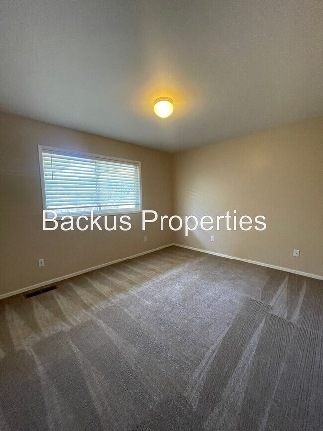 Building Photo - Beautiful home in the Heart of Monterey