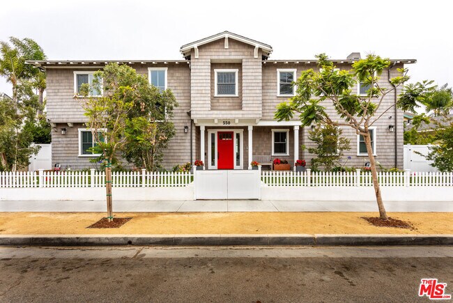 Building Photo - 550 San Juan Ave
