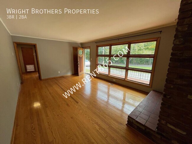 Building Photo - 4709 Lonas Dr