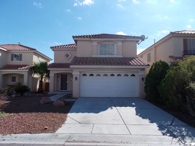 Primary Photo - Spacious 4-Bedroom, 2.5-Bathroom Home – Fr...