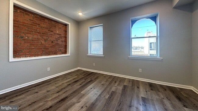 Building Photo - 3232 W Berks St