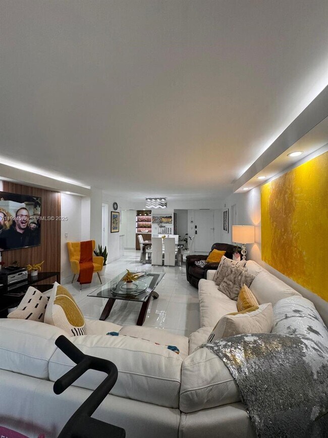 Building Photo - 3800 S Ocean Dr