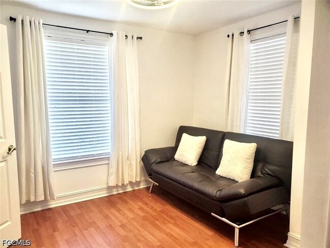 Building Photo - 740 19th St SW