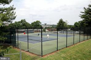 Building Photo - 3350 Martha Custis Dr
