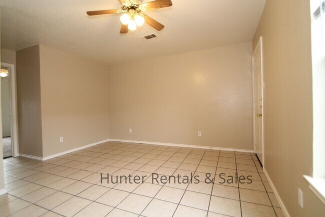 Building Photo - North Killeen!