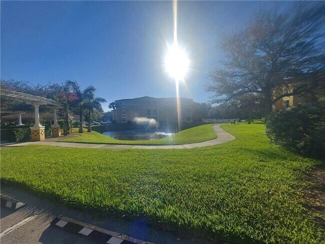 Building Photo - Gorgeous two-bedroom Condo