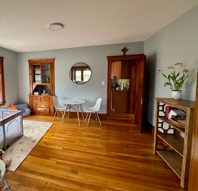 Building Photo - 141 Walworth St