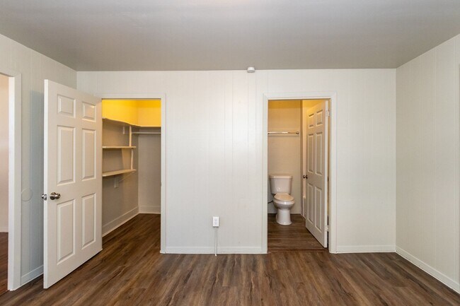 Building Photo - 1435 Magnolia St