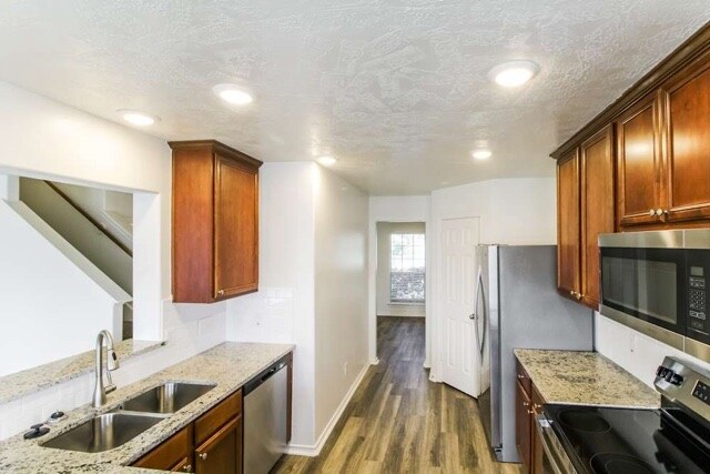 Building Photo - 2711 Eros Ln