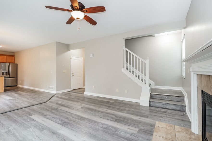 Building Photo - 1132 Sand Bar Dr