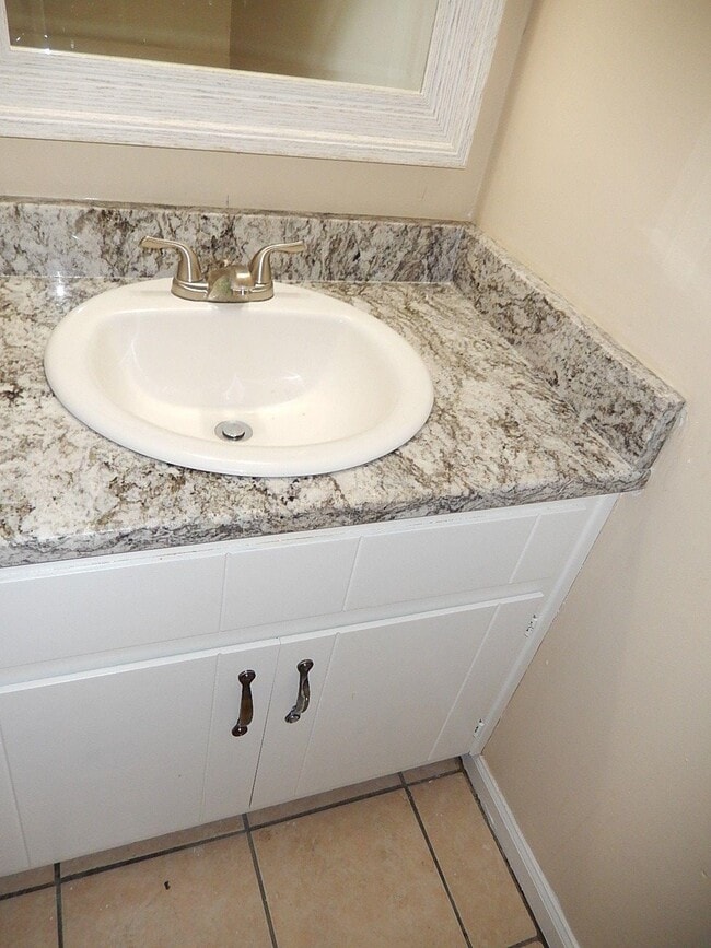 Building Photo - 1811 Hartsfield Rd