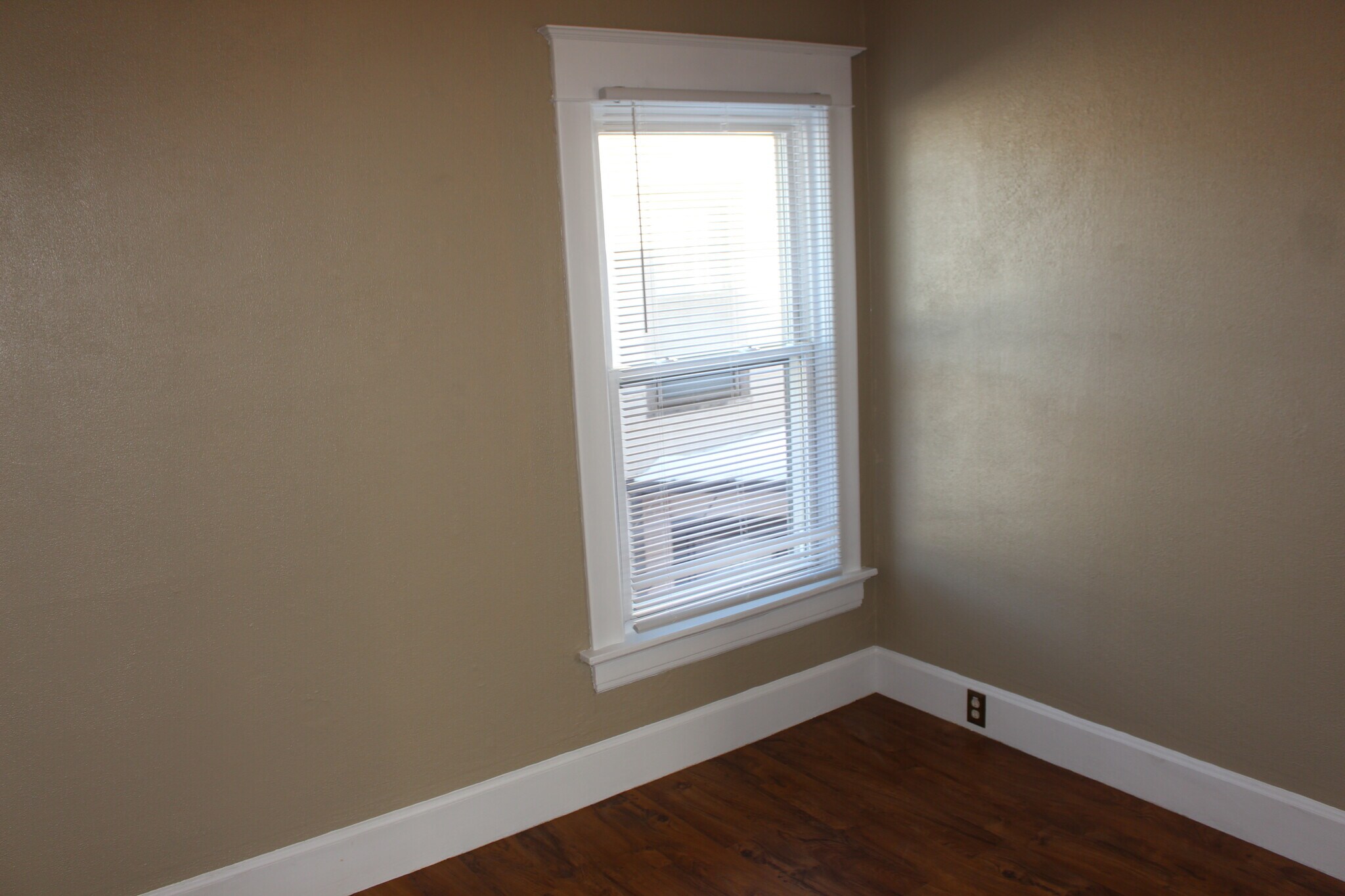 Bedroom 2 - 1516 Thurston Ave