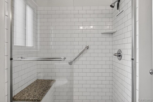 Building Photo - 13731 Elgin St