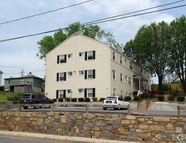 Building Photo - Cameron Street Apartments