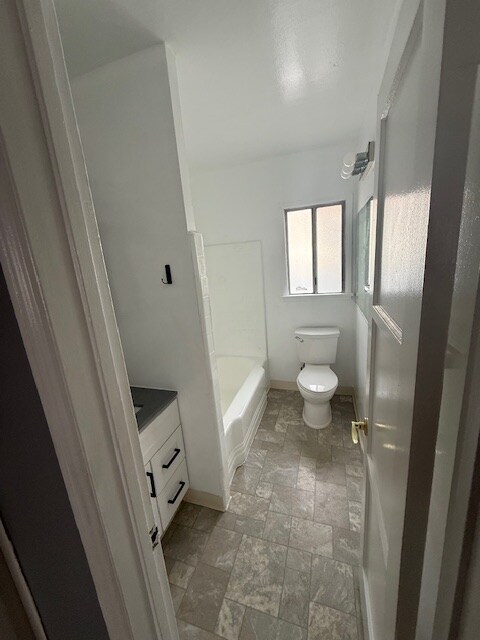 Building Photo - 14732 Burbank Blvd