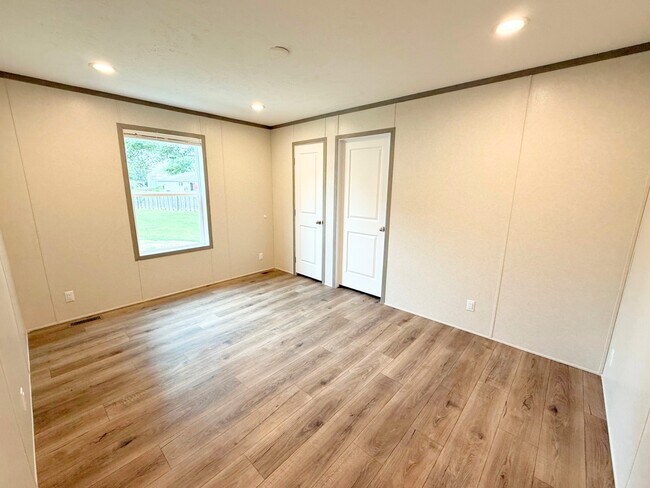 Building Photo - 5810 US-20