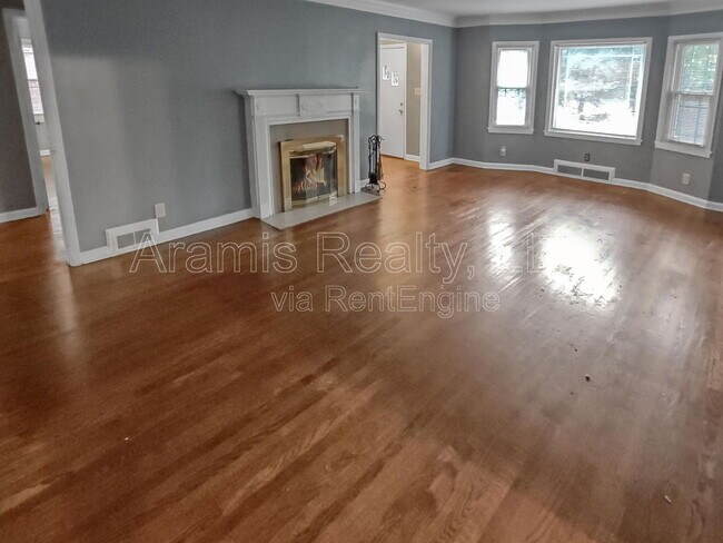 Building Photo - 1457 Clairmont Rd