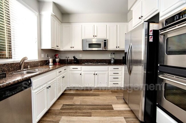 Building Photo - 27427 Lock Haven Ct