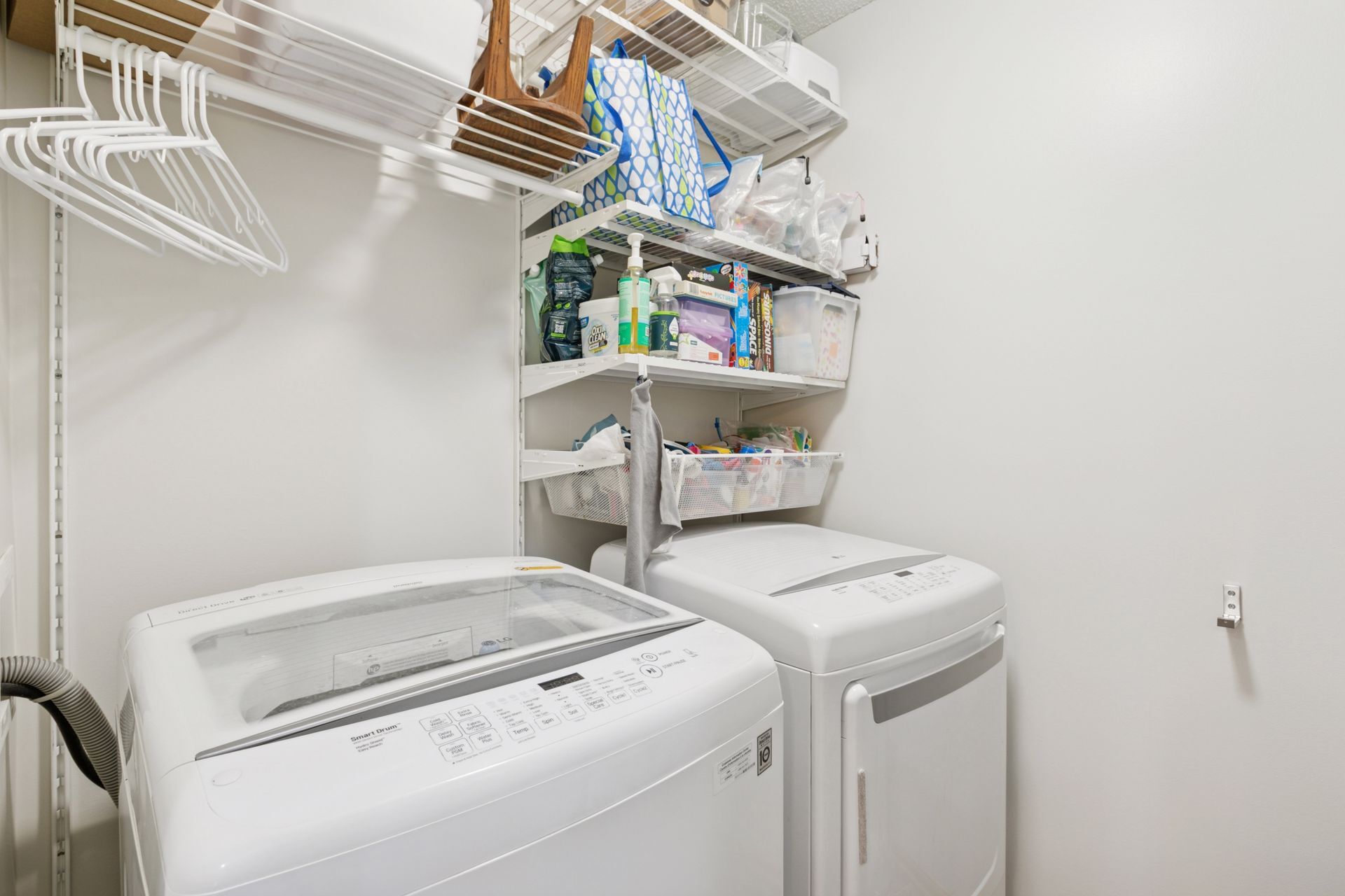 Building Photo - 10749 Falling Water Ln