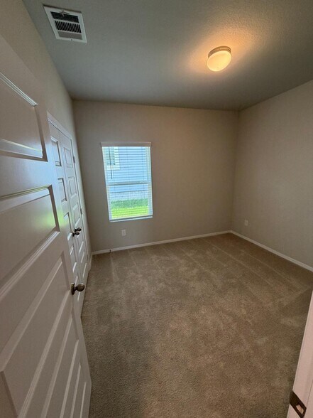 Building Photo - 2701 Towy Rd