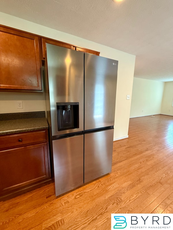 Building Photo - 1013 Sycamore Crest Dr