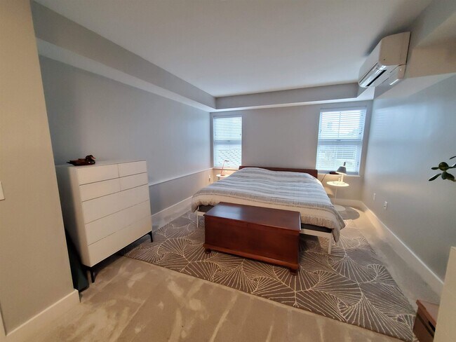 Building Photo - 195 Mechanic St