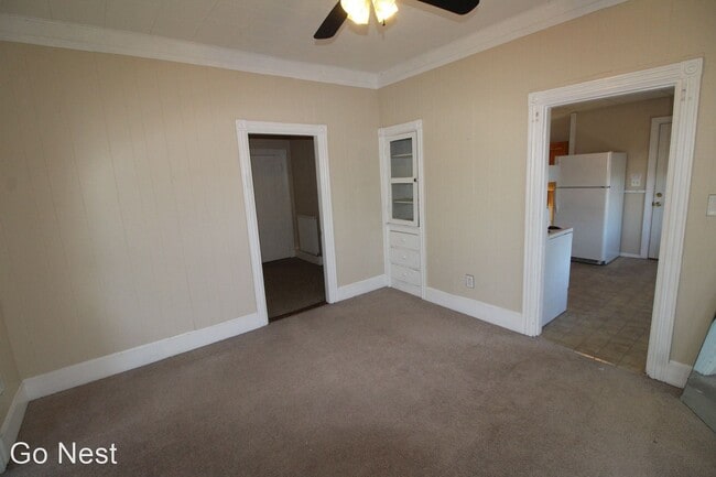 Building Photo - 1058 Forest Ave