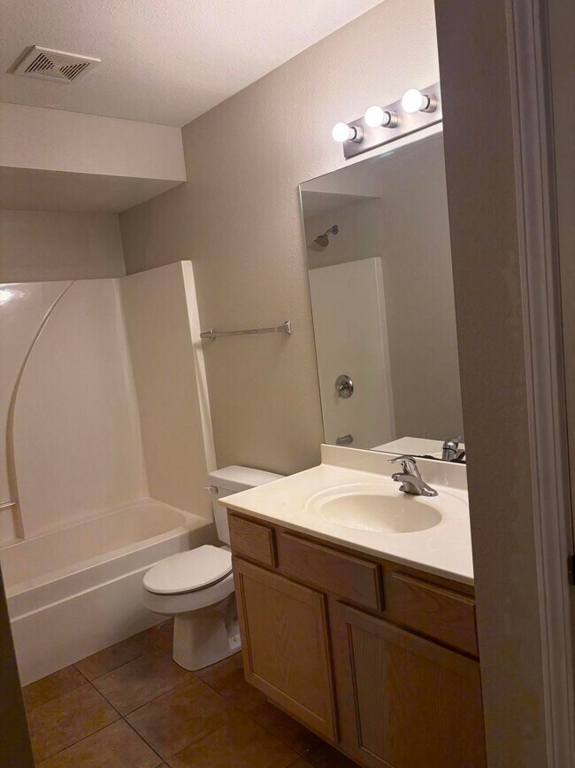 Building Photo - 4106 Arctic Fox Dr