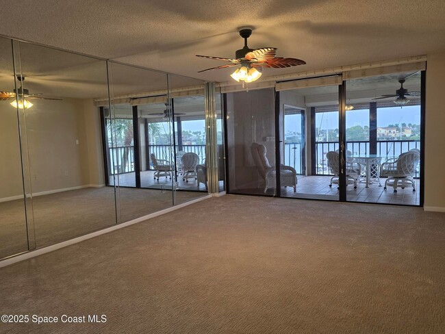Building Photo - 18 Marina Isles Blvd