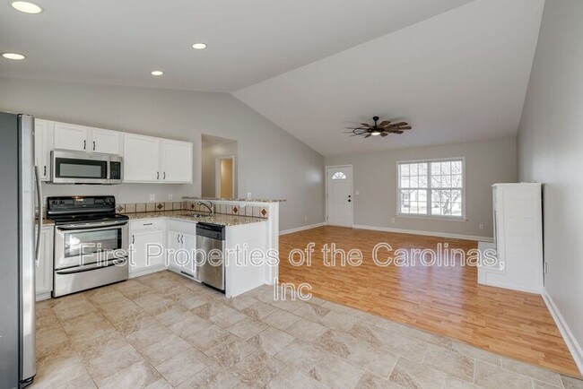 Building Photo - 1111 Quail Haven Dr