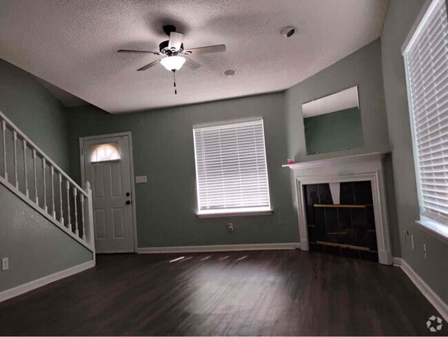 Building Photo - 2498 Nugget Ln