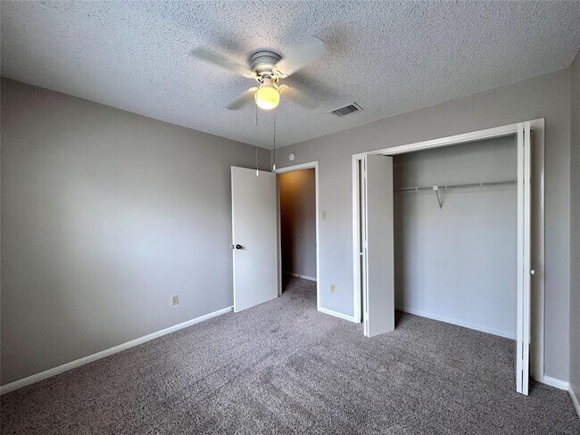 Building Photo - 8900 Schick Rd
