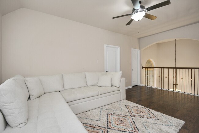 Building Photo - 17510 Woodfalls Ln