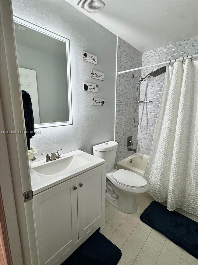 Building Photo - 17679 SW 146th Ct