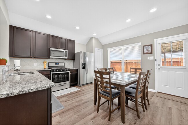 Building Photo - 4915 Purple Wisteria Ln