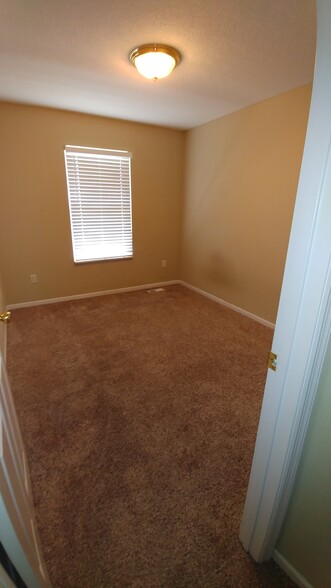 Bedroom 3 - 101 Courtright East Rd