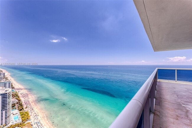 Building Photo - 1830 S Ocean Dr