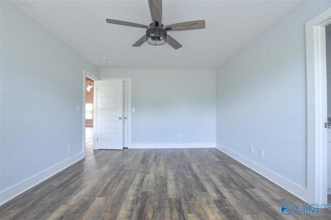 Building Photo - 147 Stafford Rd