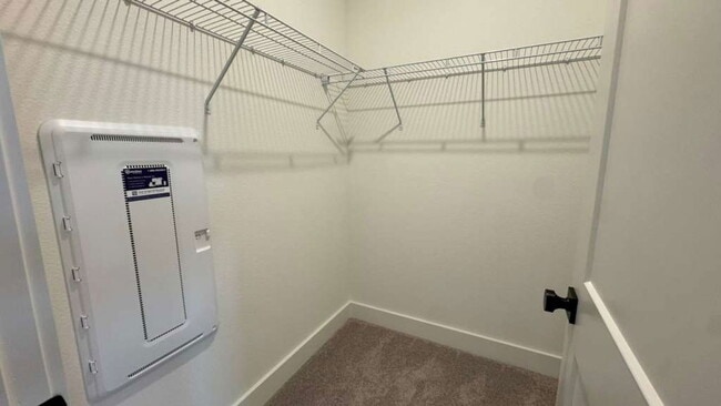 Building Photo - 15244 Groveside