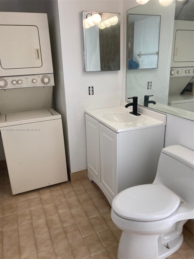 Building Photo - 11750 SW 18th St