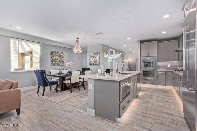 Building Photo - 7550 E Osborn Rd