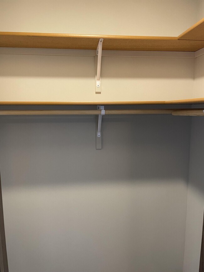 Building Photo - 9208 Peregrine Rd